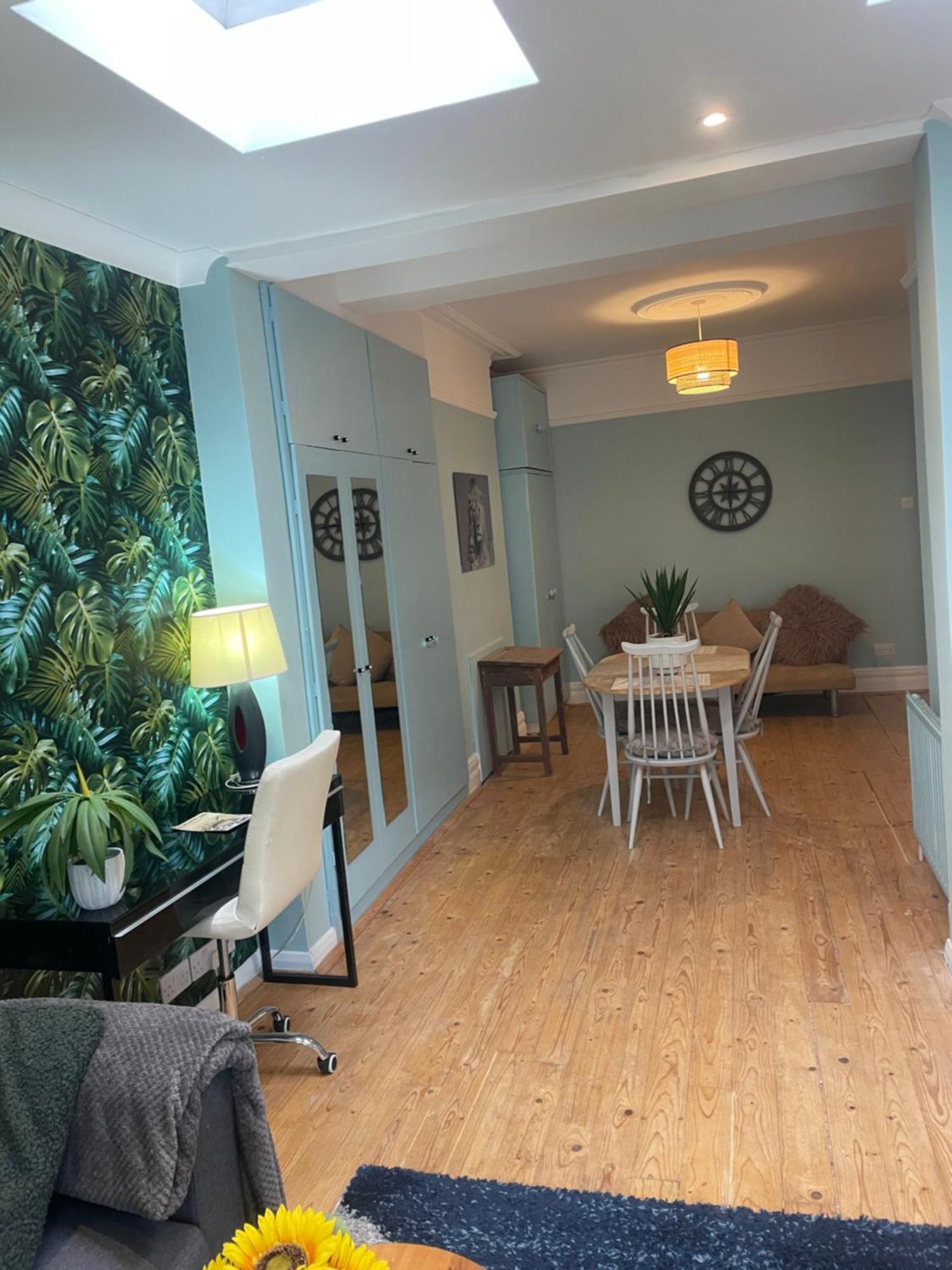 Right By Leigh Broadway Private Garden Large Ground Fl Apt Southend-on-Sea Exterior foto